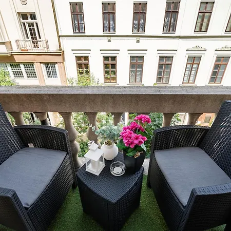 Kiraly 35 Luxury With Free Parking Apartment *