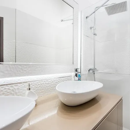 Kiraly 35 Luxury With Free Parking Appartement Budapest
