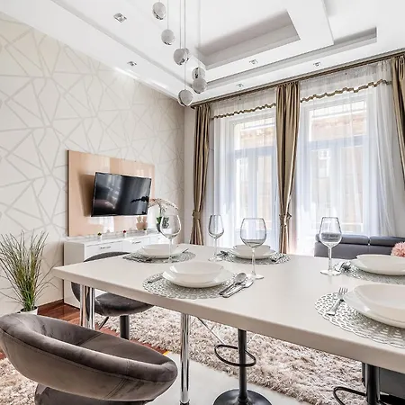 Kiraly 35 Luxury With Free Parking Appartement Budapest