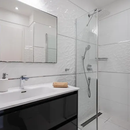 Kiraly 35 Luxury With Free Parking *