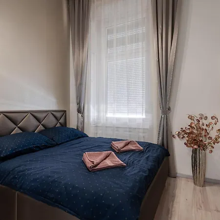 Kiraly 35 Luxury With Free Parking Appartement Budapest